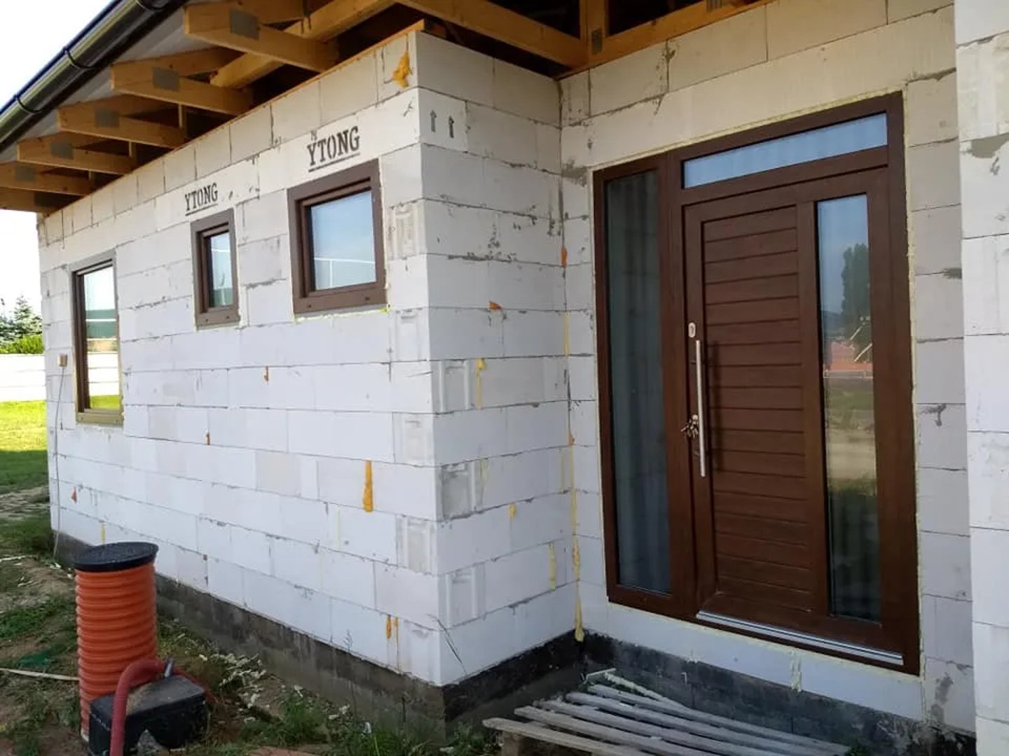 Montáž okien a dverí v Nitrianskom kraji a okolí